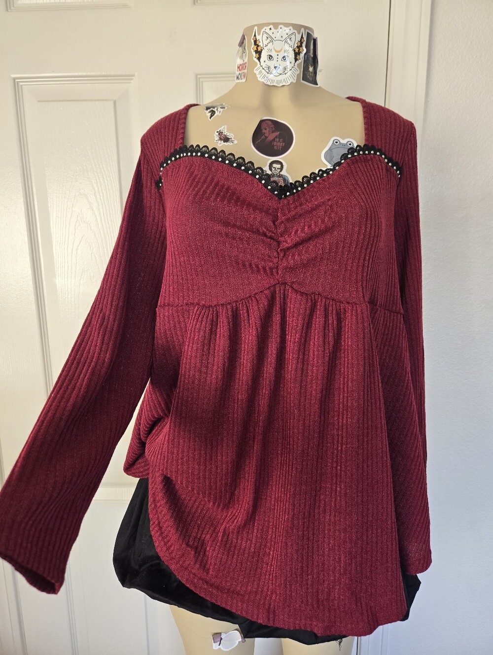 Rosegal Burgundy Ribbed Sweetheart Neckline Long Sleeve Top